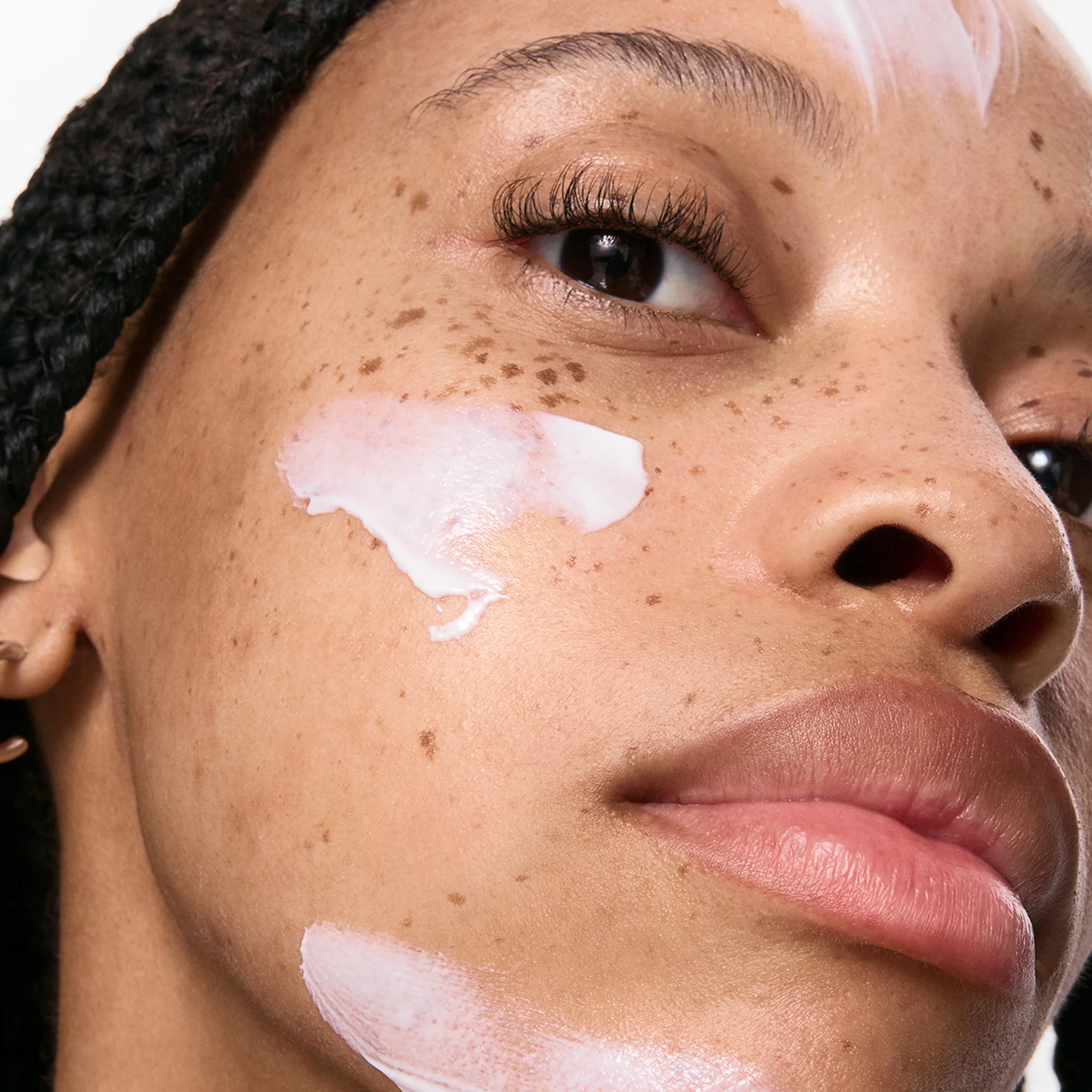Dewy SPF Duo - Image 12